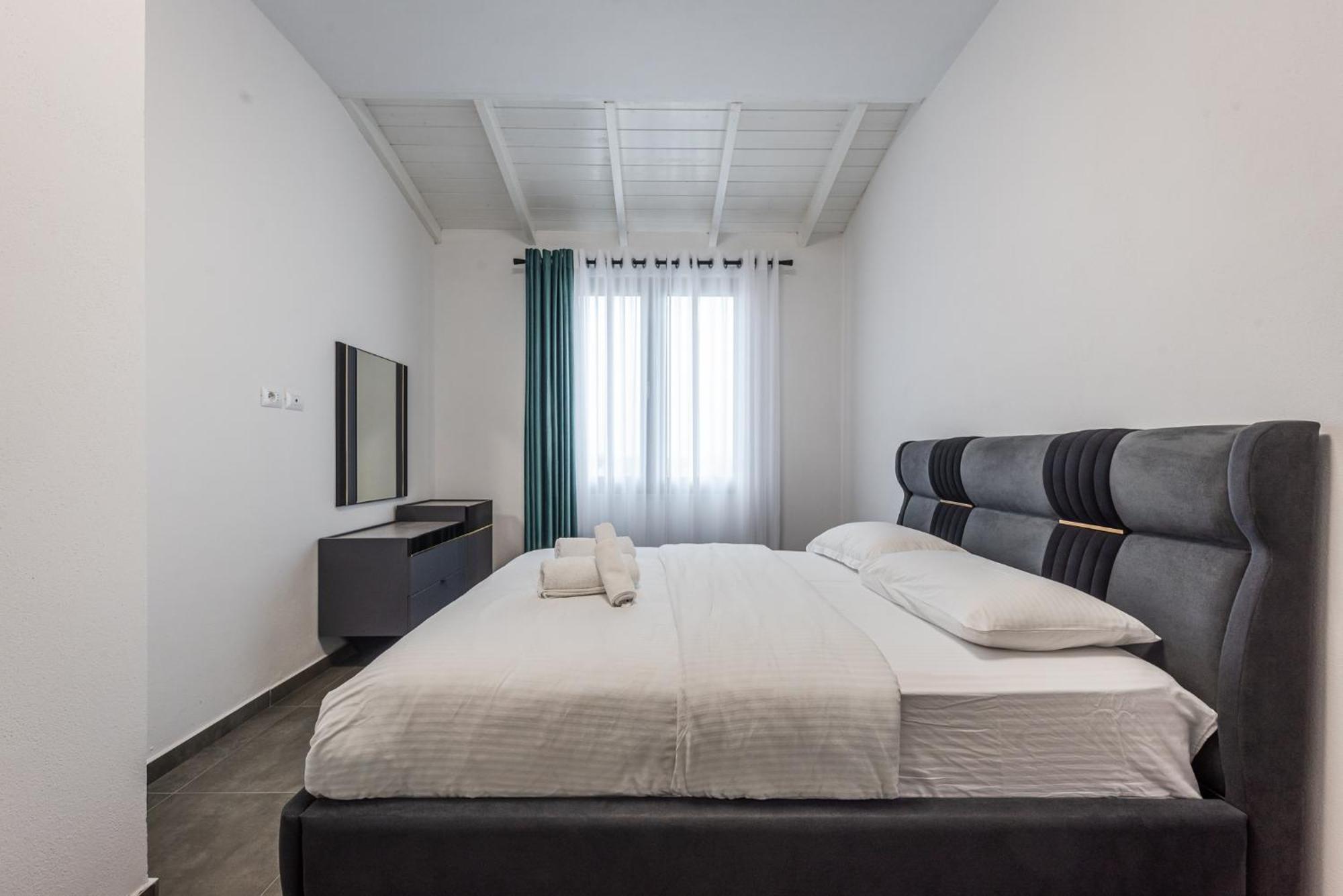 Royal Hill Apartments By Ps Durres Exterior photo
