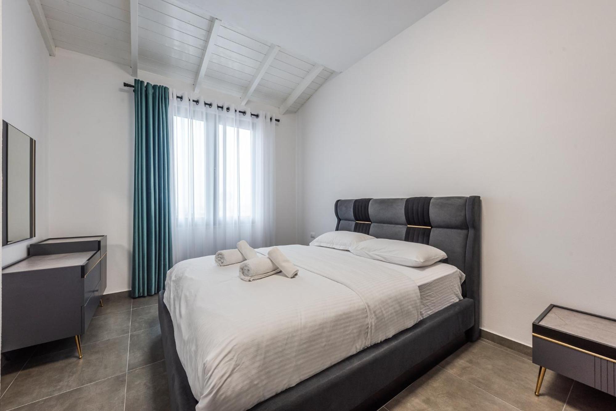 Royal Hill Apartments By Ps Durres Exterior photo