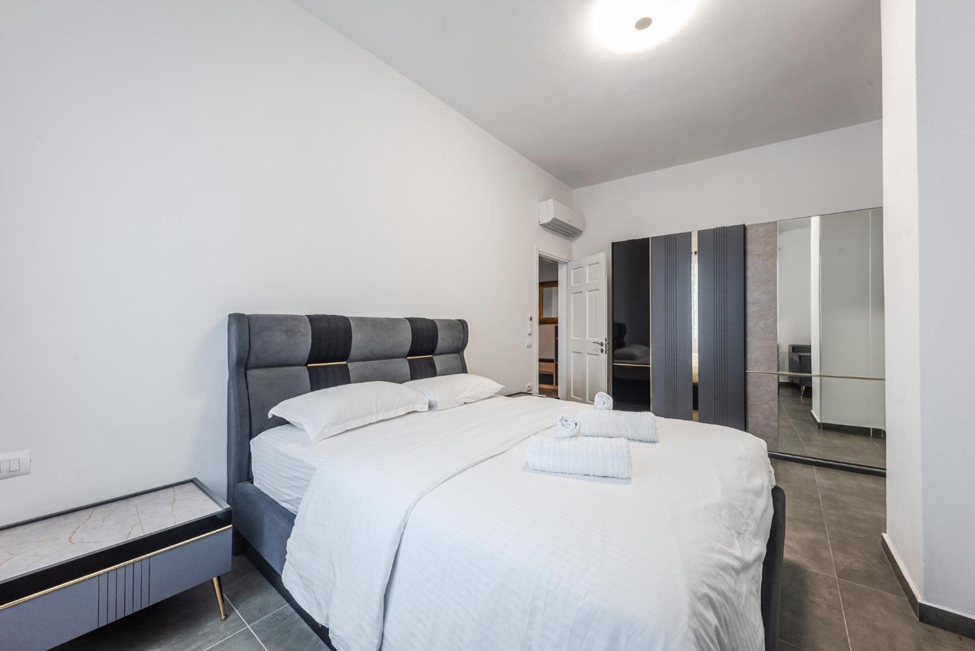 Royal Hill Apartments By Ps Durres Exterior photo